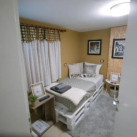 Elezi Villa Korce