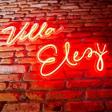 Elezi Vila Korce